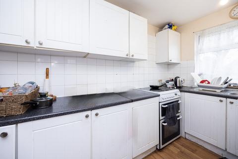 4 bedroom terraced house for sale, Dunstable Road, Luton LU4