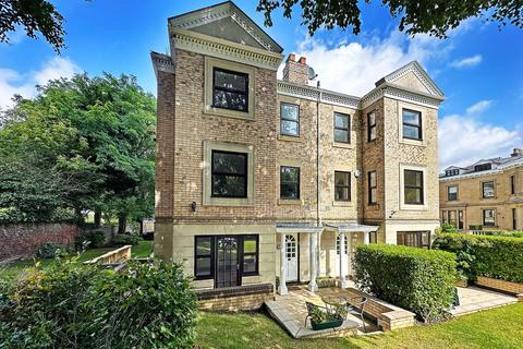 4 bedroom townhouse for sale, Booth Road, Altrincham