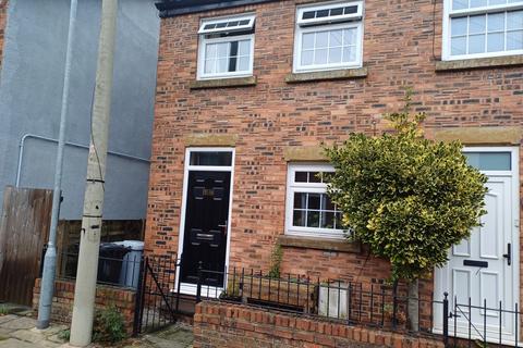 2 bedroom end of terrace house for sale, St. Georges Street, Macclesfield, SK11