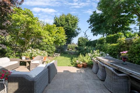 undefined, Castelnau, Barnes, London, SW13