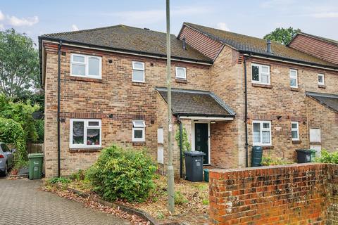 Cinnamon Gardens, Guildford, Surrey, GU2