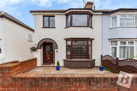 32 Mitchell Avenue, Northfleet, Gravesend, DA11 8AX