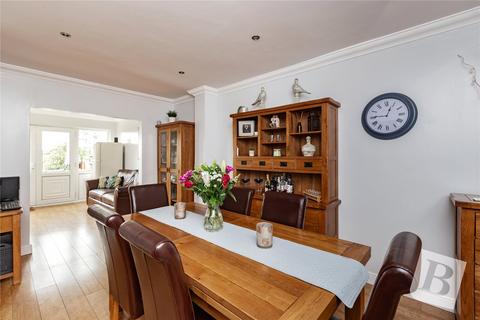 32 Mitchell Avenue, Northfleet, Gravesend, DA11 8AX