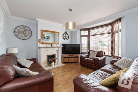 32 Mitchell Avenue, Northfleet, Gravesend, DA11 8AX