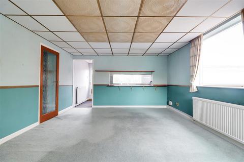 68 Derrymore Road, Willerby, Hull, HU10 6ET