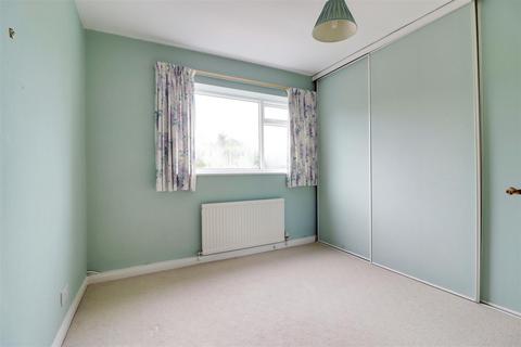 68 Derrymore Road, Willerby, Hull, HU10 6ET