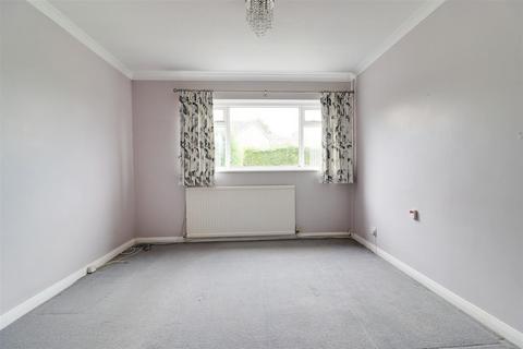 68 Derrymore Road, Willerby, Hull, HU10 6ET