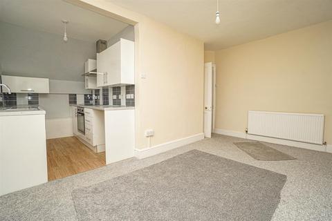 2 bedroom flat for sale, Church Road, St. Leonards-On-Sea