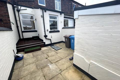 2 bedroom terraced house for sale, Bredbury Street, Oldham OL9