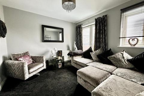 9 Scholars Gate, Garforth, Leeds, LS25 1BF