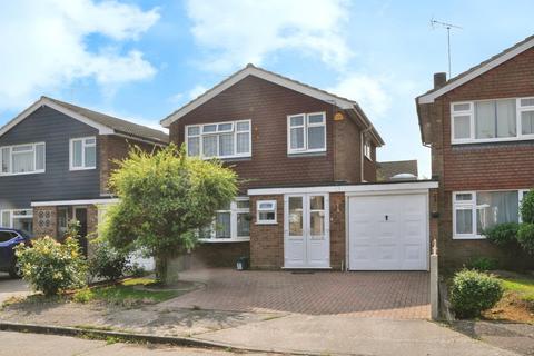 3 bedroom detached house for sale, Kelvedon Close, CHELMSFORD, CM1