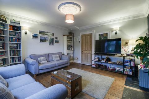 4 bedroom semi-detached house for sale, Bachelor Lane, Horsforth, Leeds, West Yorkshire, LS18