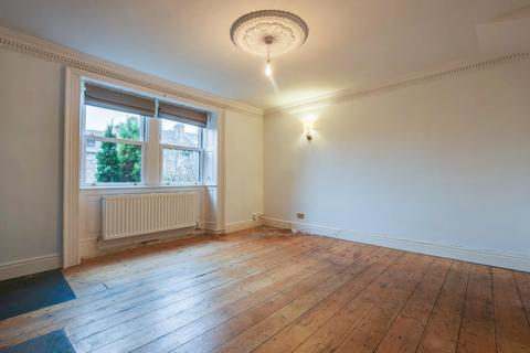 85 Bachelor Lane, Horsforth, Leeds, LS18 5NF