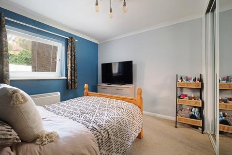 1 bedroom flat for sale, The Esplanade, Sandgate, Folkestone, CT20