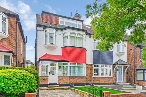 89 Brindwood Road, London, E4 8BA