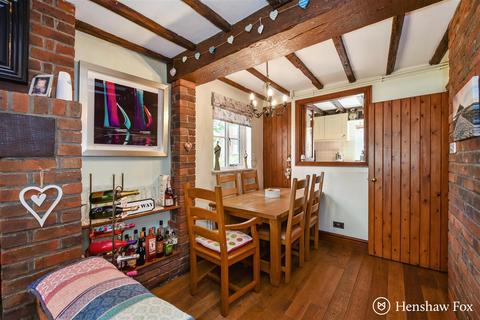 3 bedroom cottage for sale, Portersbridge Street, Romsey Town Centre, Hampshire