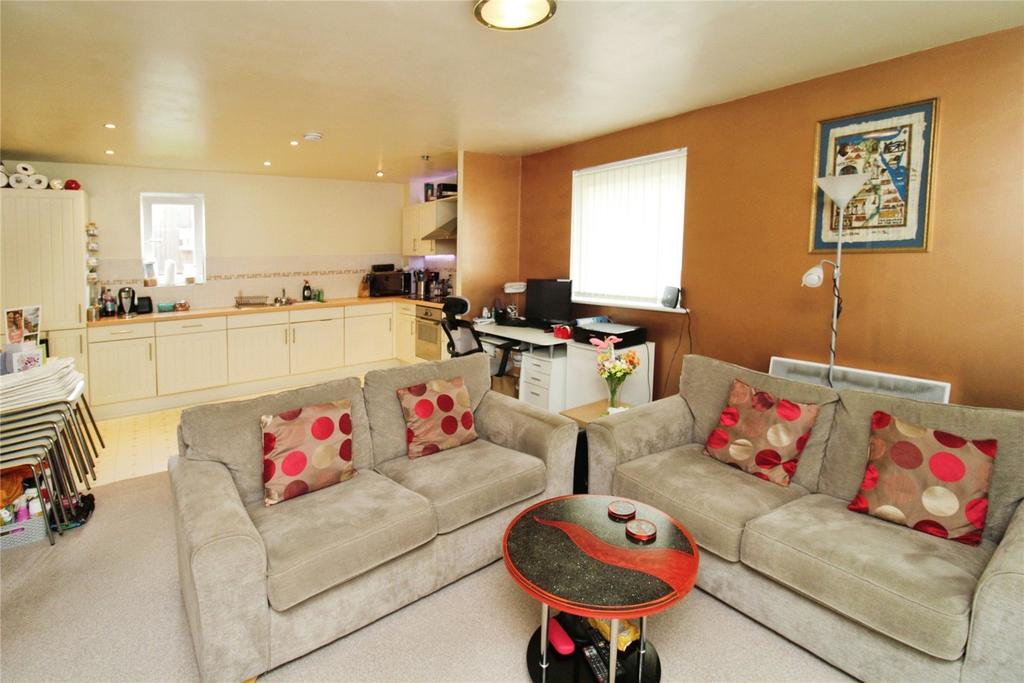 Bakers Court, Great Cornard, Sudbury... 2 bed apartment for sale £190,000