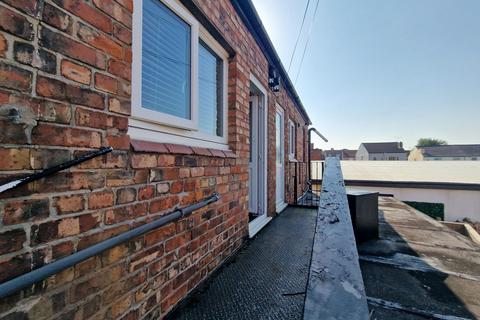 2 bedroom flat to rent, Wallasey Village, Wirral CH45