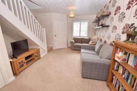 2 bedroom terraced house for sale, Sandstone Drive, Leeds, West Yorkshire