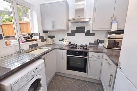 2 bedroom terraced house for sale, Sandstone Drive, Leeds, West Yorkshire