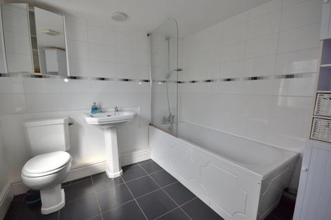 2 bedroom semi-detached house for sale, East End Road, Hull HU12