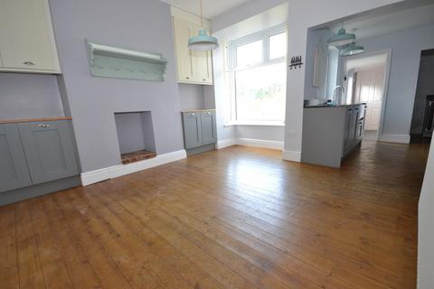 2 bedroom semi-detached house for sale, East End Road, Hull HU12