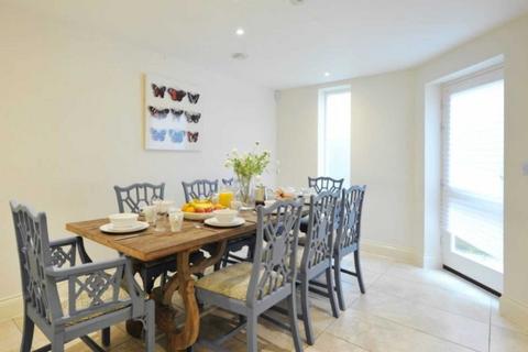 4 bedroom terraced house for sale, Monmouth Place, Bath