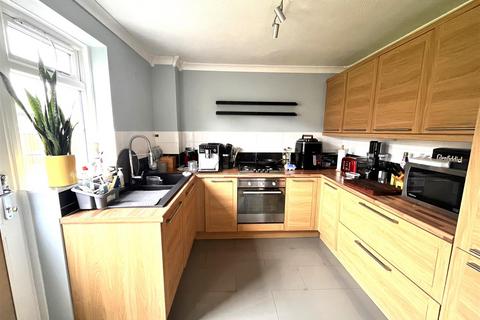 3 bedroom end of terrace house for sale, Plymouth Drive, Fareham PO14