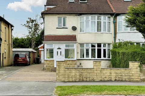 6 bedroom semi-detached house for sale, Street Lane, Leeds LS17