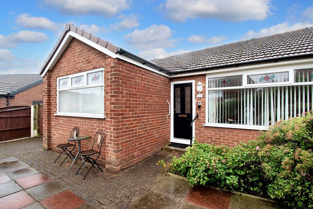 Paisley Avenue, St. Helens, WA11 3 bed semidetached bungalow for sale