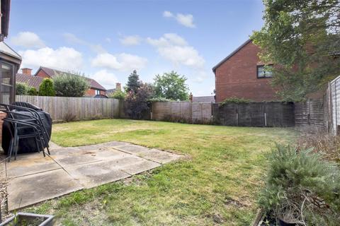 4 bedroom detached house for sale, Linceslade Grove, Loughton, Milton Keynes