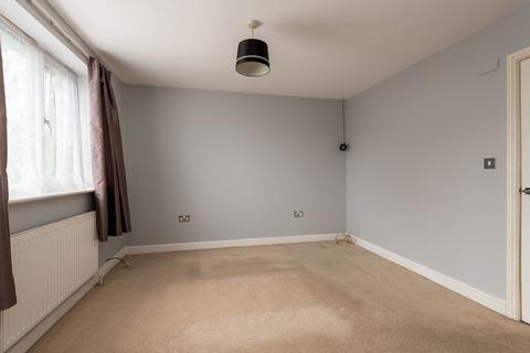 14 Mount Field, Queenborough, ME11 5DB