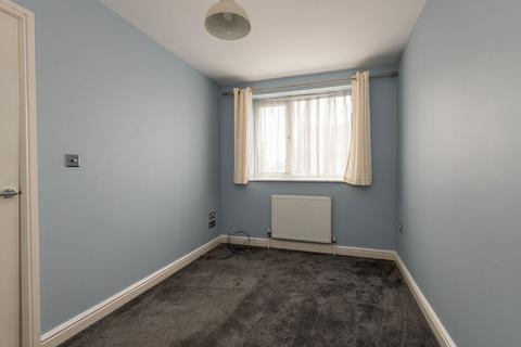 14 Mount Field, Queenborough, ME11 5DB