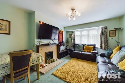 73 The Vale, Feltham, TW14 0JY