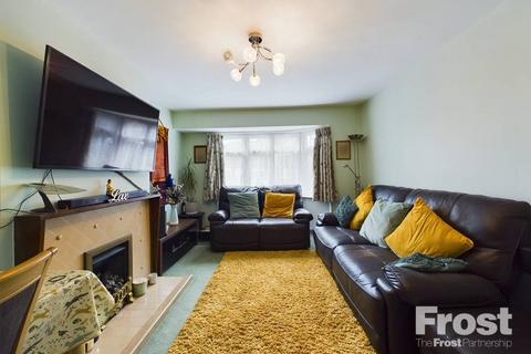 73 The Vale, Feltham, TW14 0JY