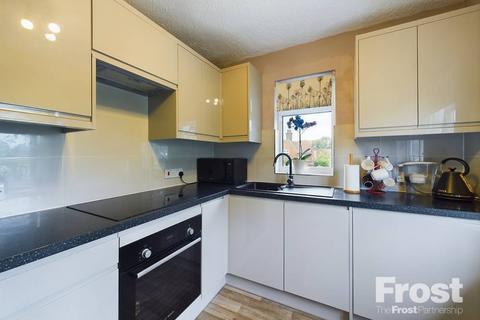 73 The Vale, Feltham, TW14 0JY
