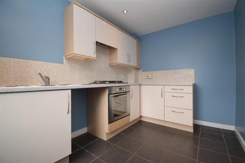 2 bedroom townhouse to rent, Barnsdale Way, Pontefract WF7