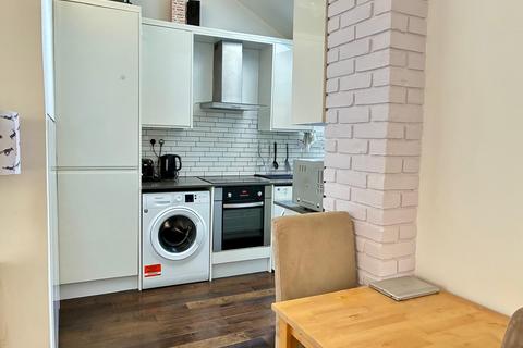 1 bedroom flat to rent, Epsom