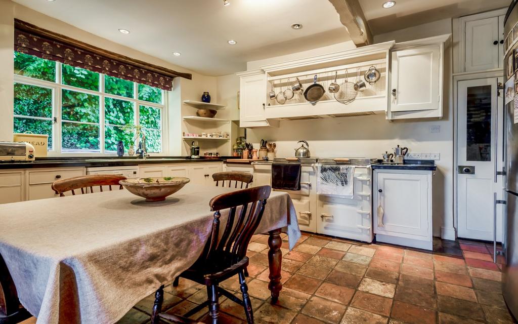 Kitchen/Breakfast