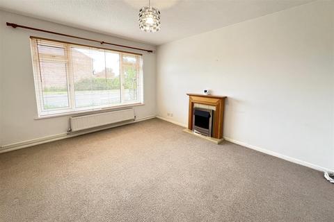 3 bedroom semi-detached house to rent, Queensway, Taunton TA1