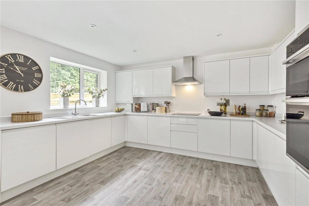 Edward Avenue, 3 bed semidetached house for sale £429,950
