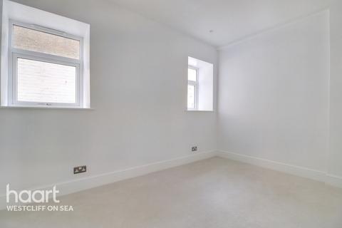 1 bedroom flat for sale, Manor Road, Westcliff-On-Sea