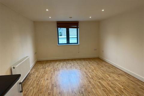 1 bedroom flat to rent, De Vere Court, London E17