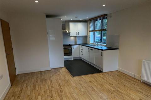 1 bedroom flat to rent, De Vere Court, London E17