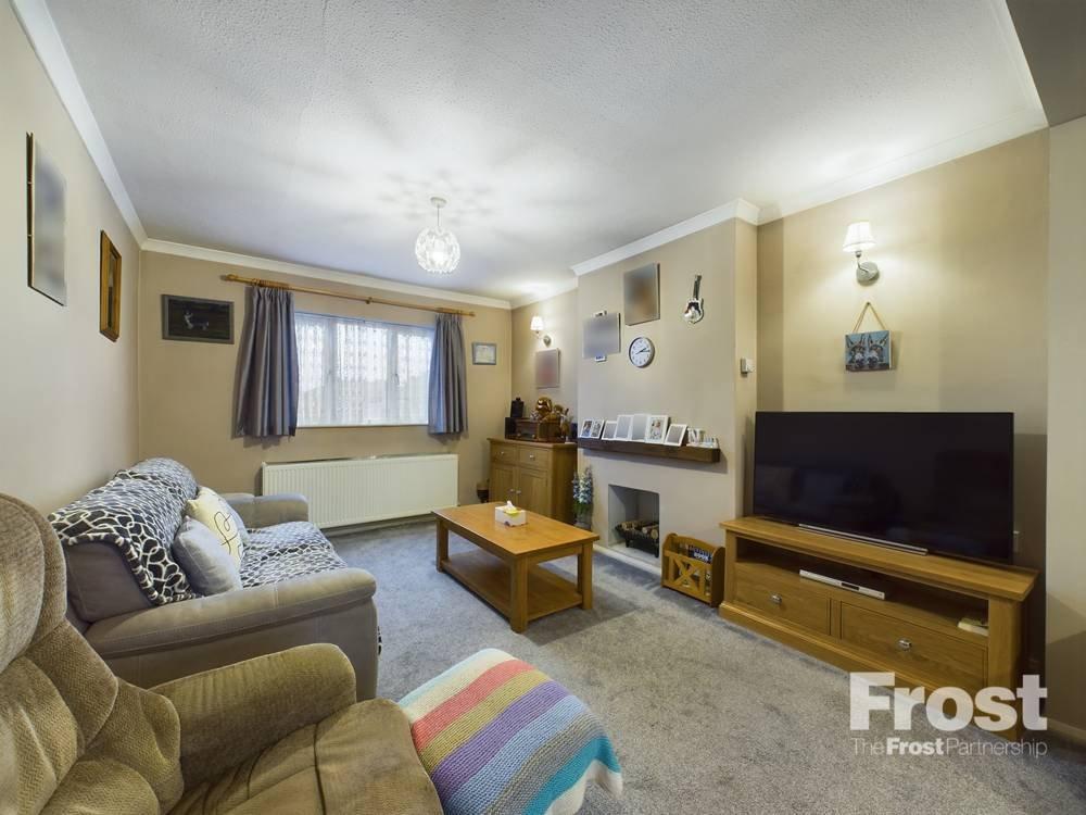 Sunbury Road, Feltham, TW13 Bungalow for sale £475,000