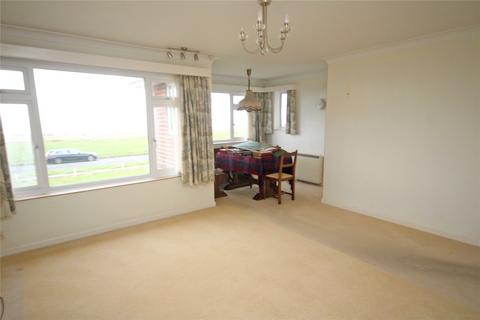 2 bedroom apartment for sale, Marine Drive West, Barton on Sea, New Milton, Hampshire, BH25