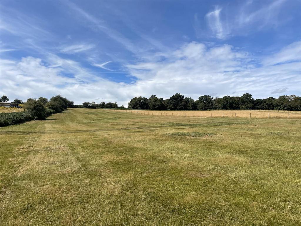 Sugarloaf Lane, Iverley Land for sale £65,000