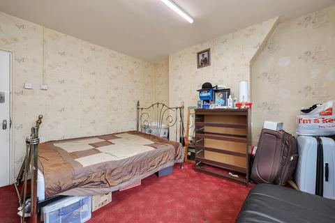 2 bedroom flat for sale, Amhurst Road, Hackney E8