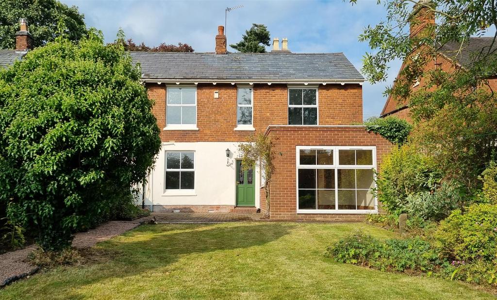 4 Chase View, Main Road, Little Haywood 3 bed end of terrace house for
