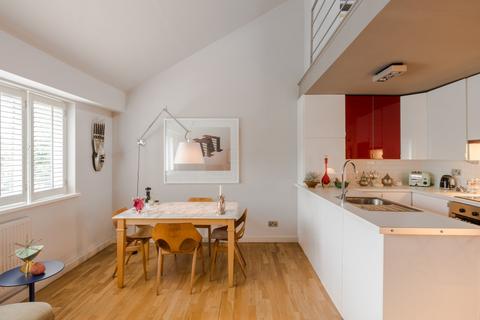 2 bedroom flat for sale, Wesley Square, Notting Hill, London